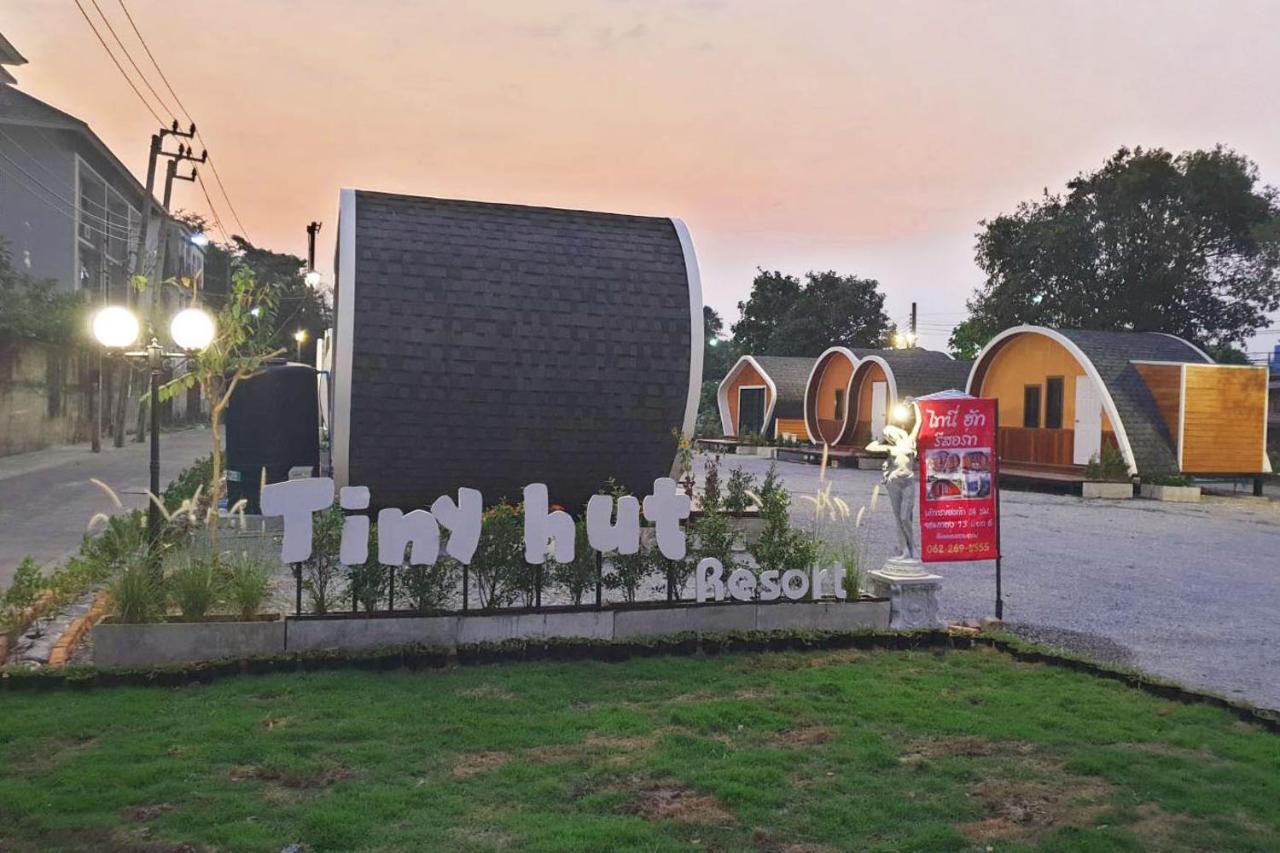 Tiny Hut Resort Bangkok Buitenkant foto